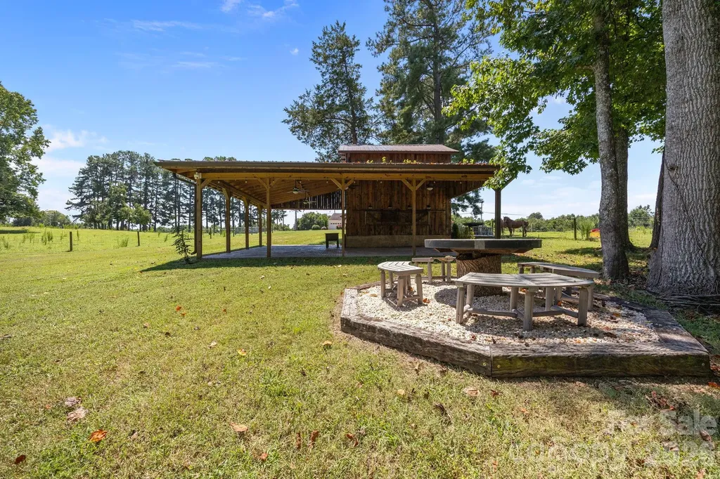 9256 Us Highway 311 Highway Archdale NC 27263