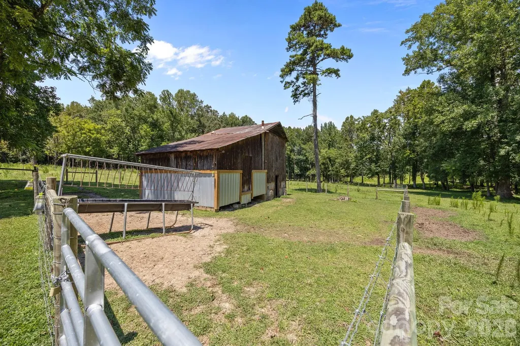 9256 Us Highway 311 Highway Archdale NC 27263
