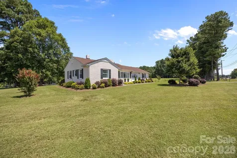 9256 Us Highway 311 Highway Archdale NC 27263
