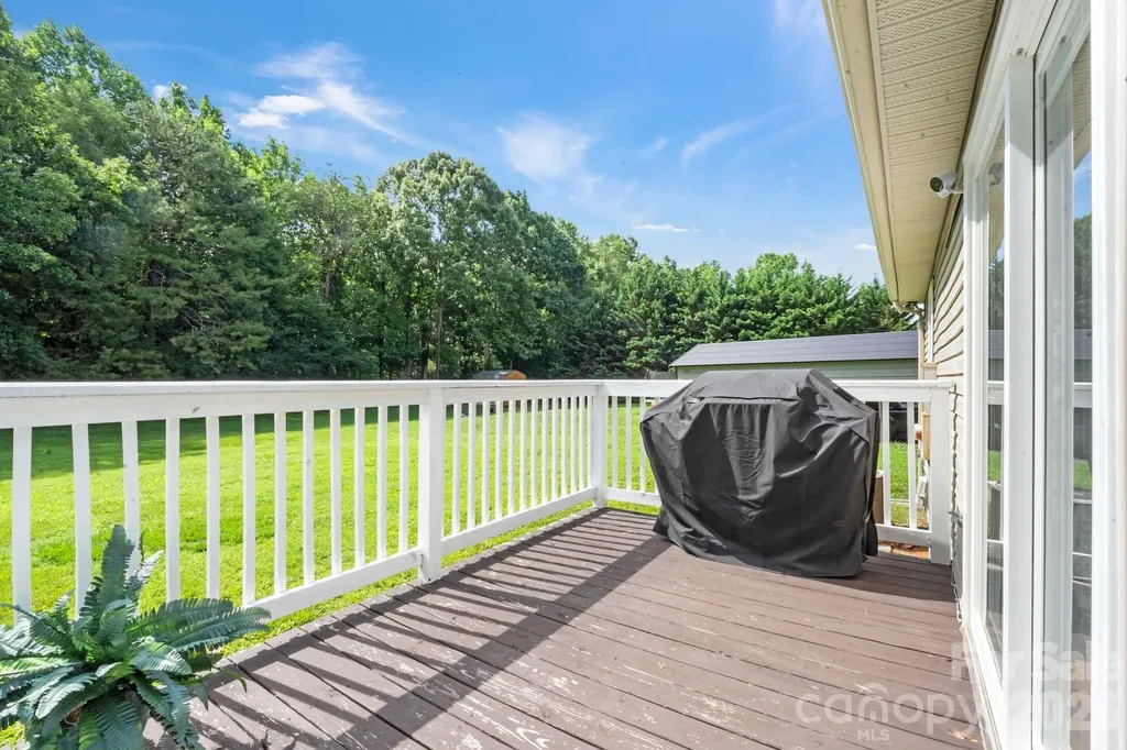6168 King Wilkinson Road Denver NC 28037