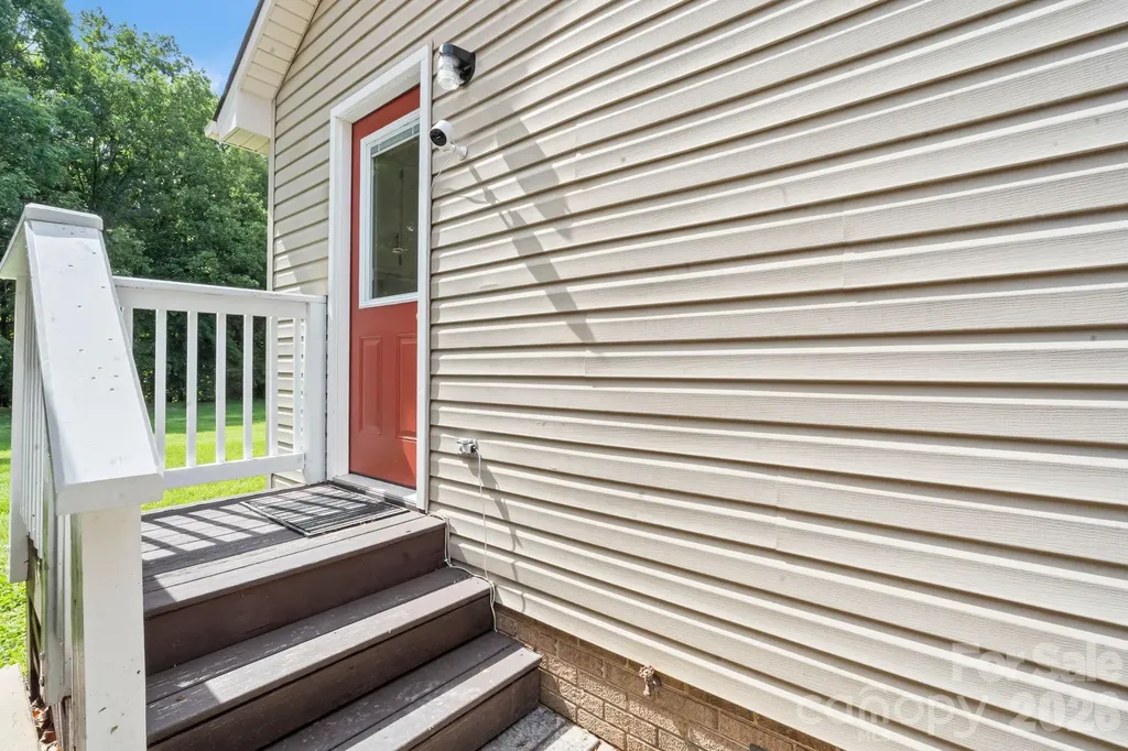 6168 King Wilkinson Road Denver NC 28037