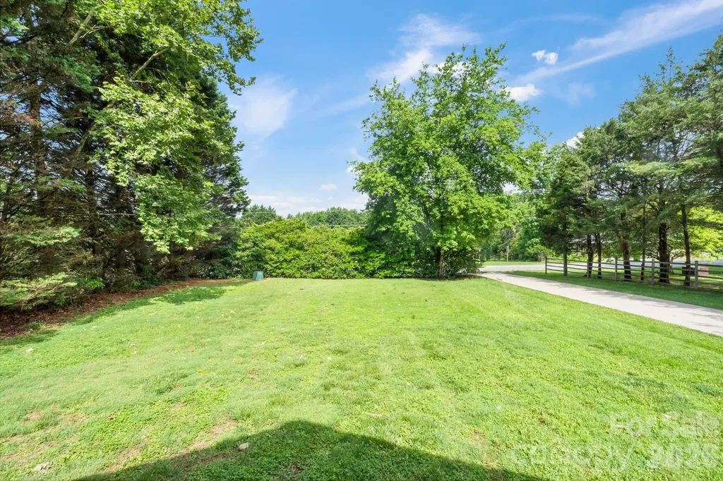 6168 King Wilkinson Road Denver NC 28037