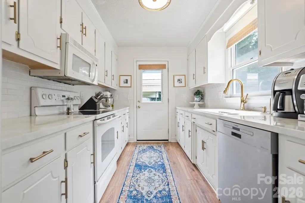 6168 King Wilkinson Road Denver NC 28037