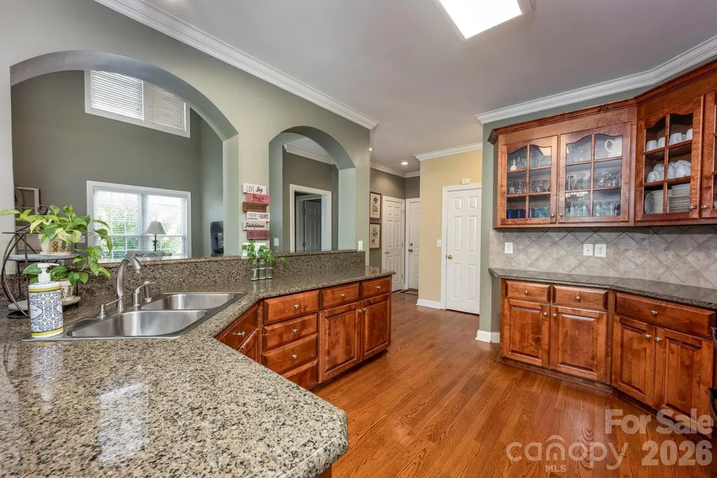 5523 Weavers Row Gastonia NC 28056