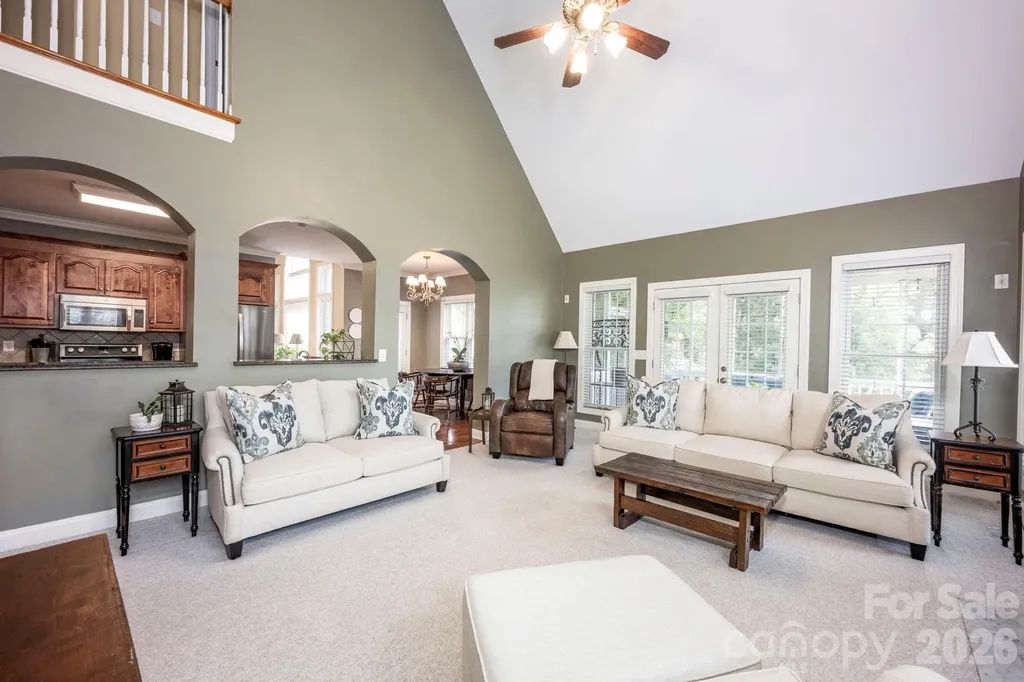 5523 Weavers Row Gastonia NC 28056