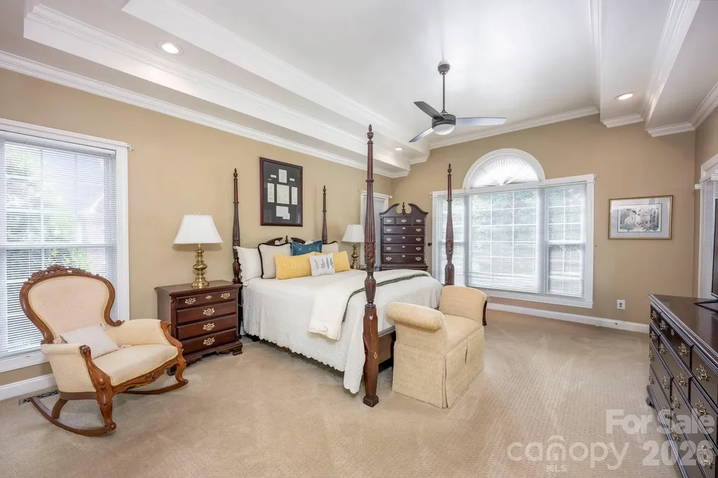 5523 Weavers Row Gastonia NC 28056