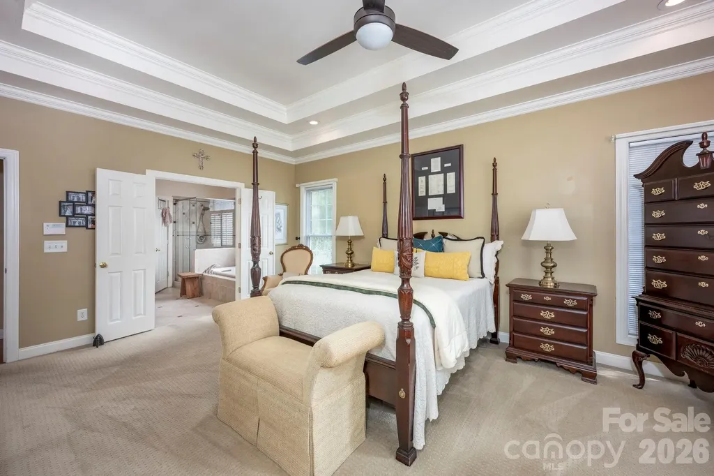 5523 Weavers Row Gastonia NC 28056