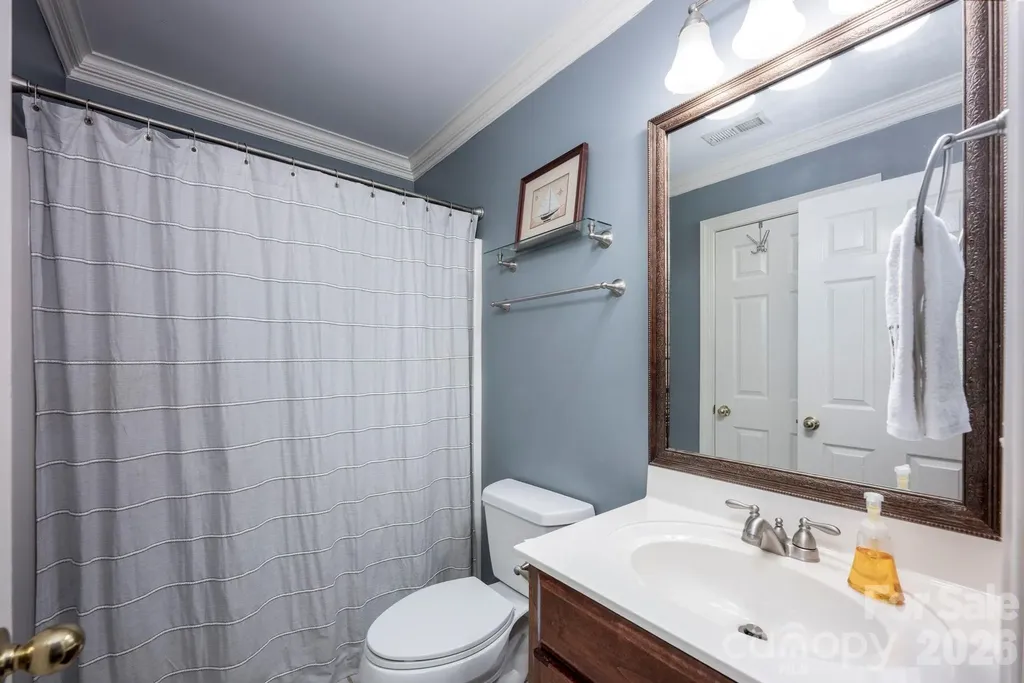 5523 Weavers Row Gastonia NC 28056
