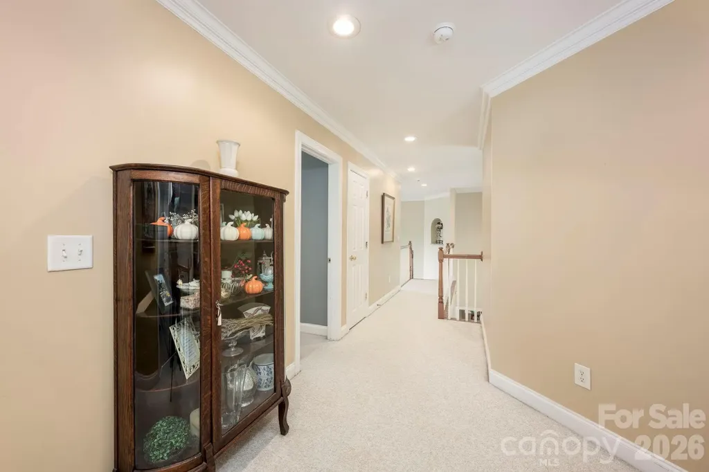 5523 Weavers Row Gastonia NC 28056