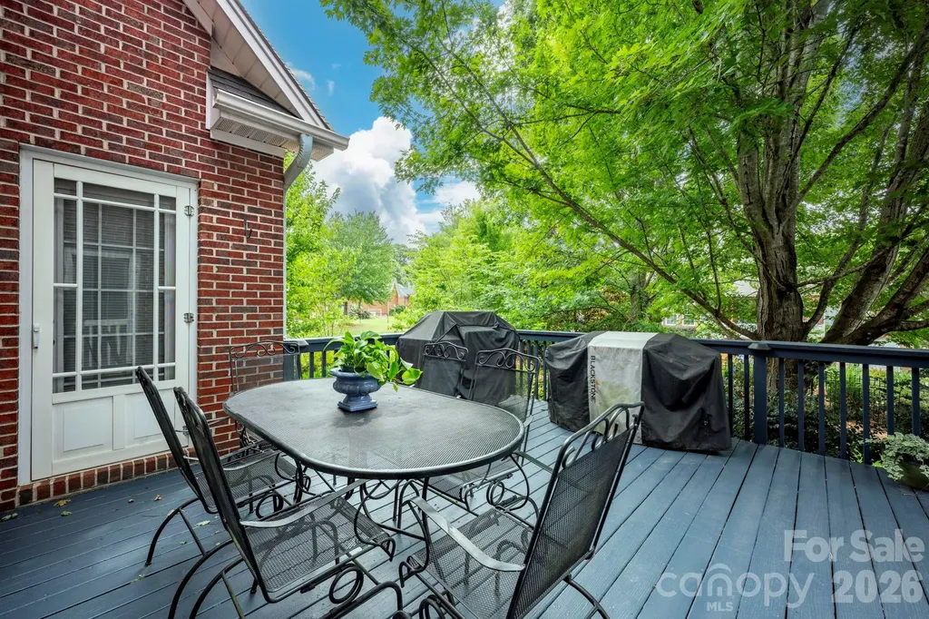 5523 Weavers Row Gastonia NC 28056