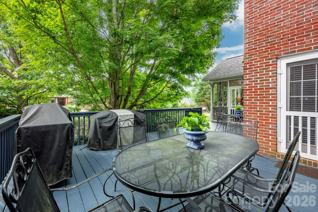 5523 Weavers Row Gastonia NC 28056