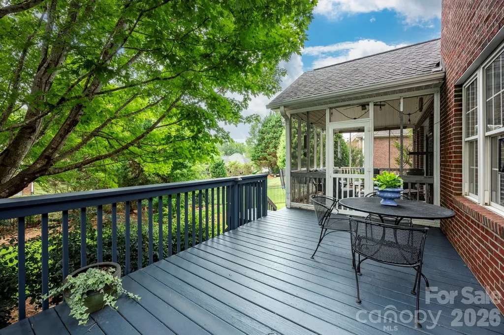 5523 Weavers Row Gastonia NC 28056