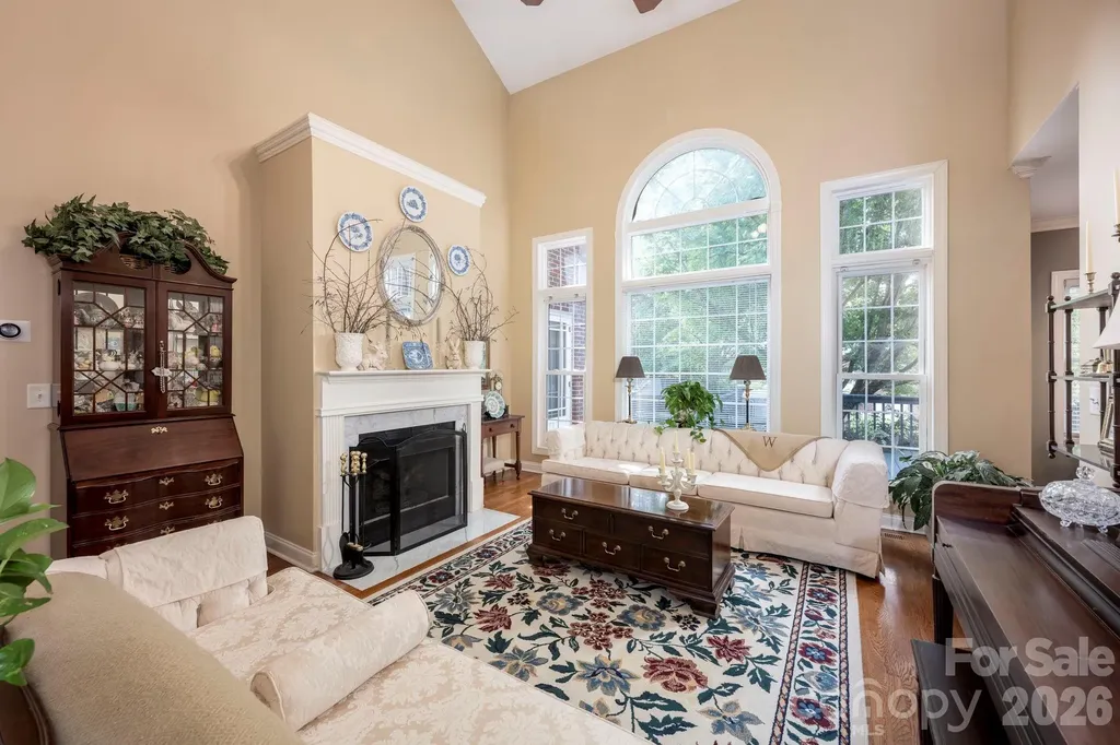 5523 Weavers Row Gastonia NC 28056