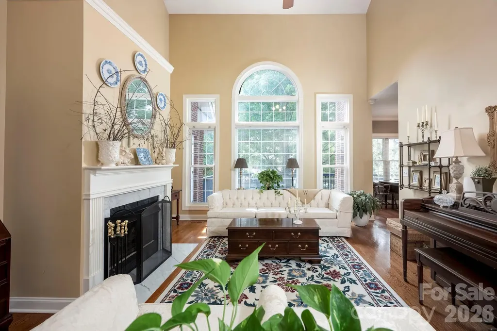 5523 Weavers Row Gastonia NC 28056