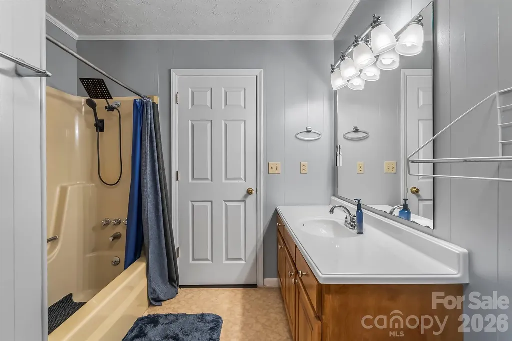 118 Hoover Street NW Lenoir NC 28645
