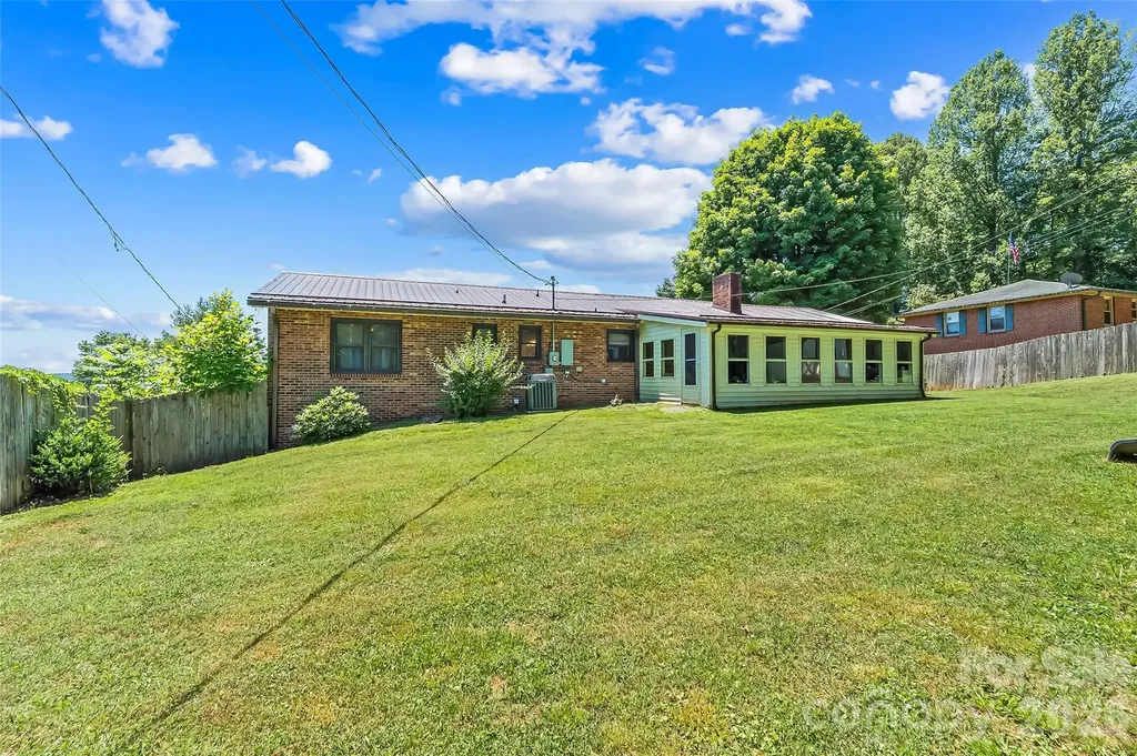 118 Hoover Street NW Lenoir NC 28645