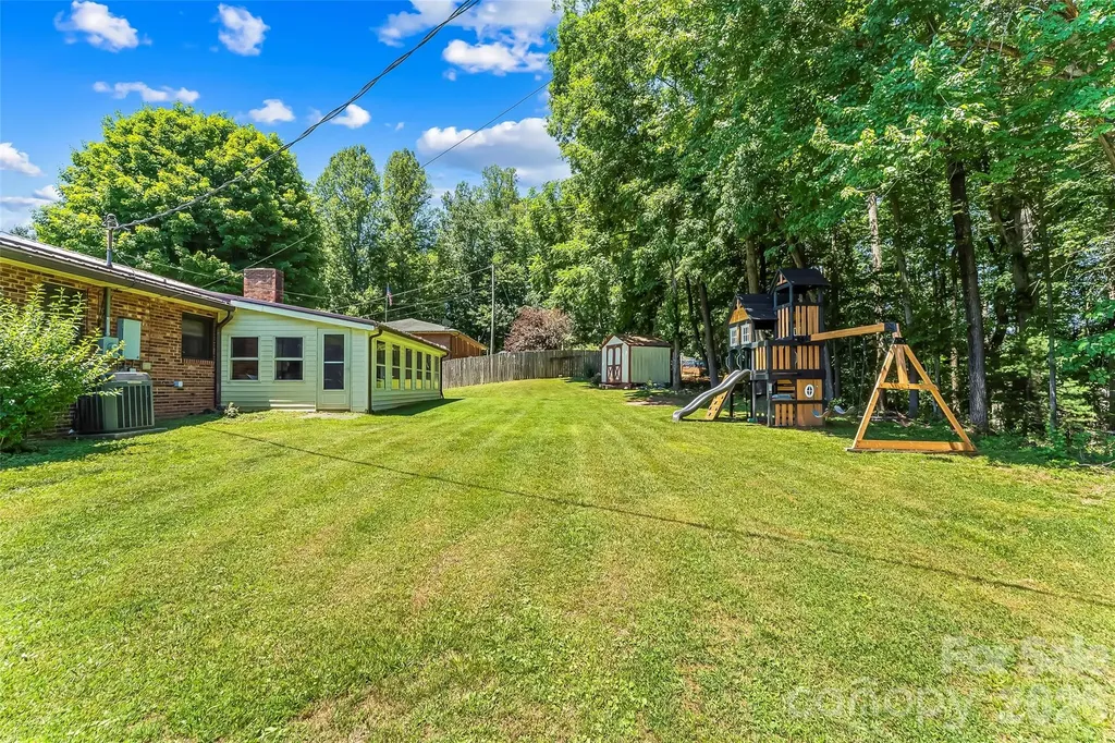 118 Hoover Street NW Lenoir NC 28645
