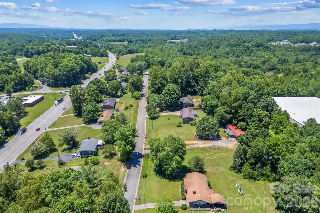 118 Hoover Street NW Lenoir NC 28645