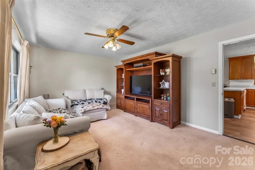 118 Hoover Street NW Lenoir NC 28645