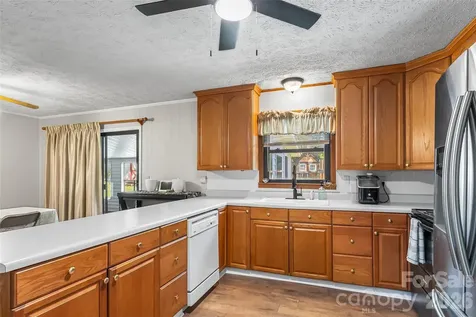 118 Hoover Street NW Lenoir NC 28645