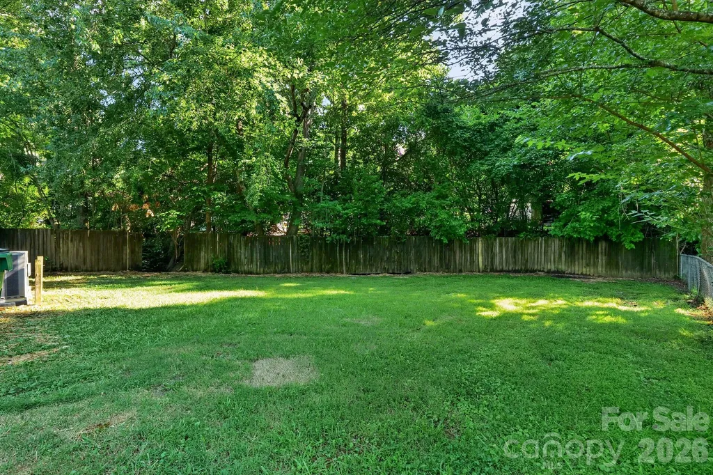 6820 Barrington Drive Charlotte NC 28215