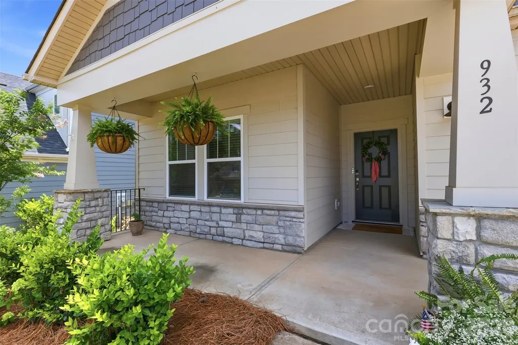 932 Rachel Anne Drive Belmont NC 28012