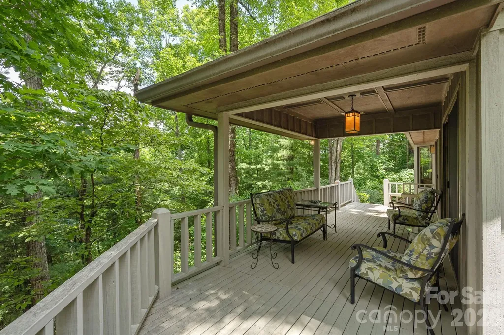 117 Tarnhill Drive Flat Rock NC 28731