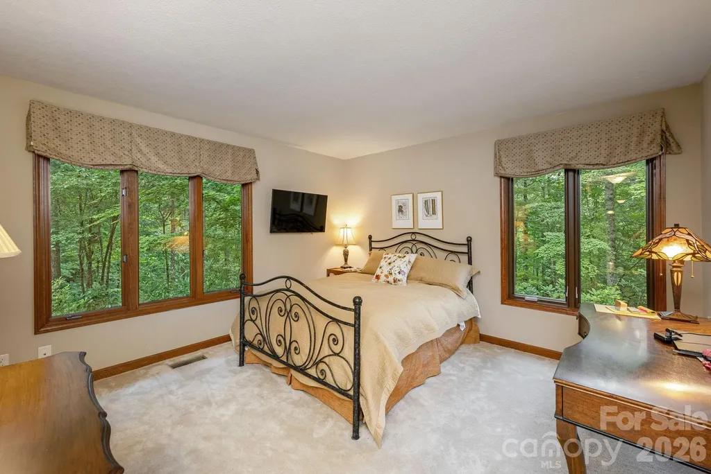 117 Tarnhill Drive Flat Rock NC 28731