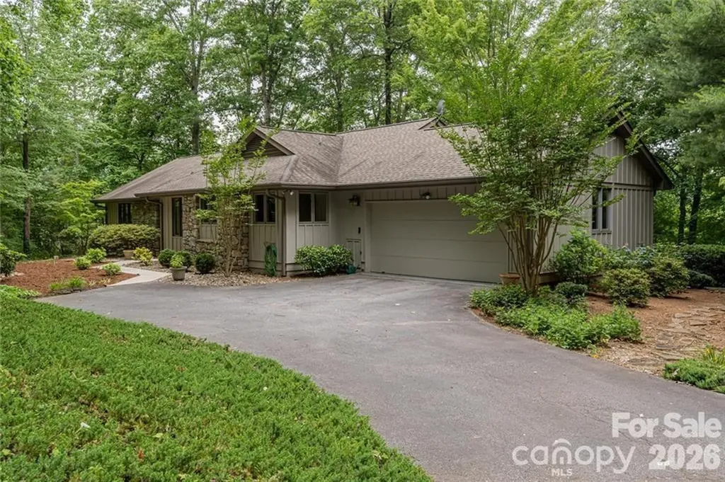 117 Tarnhill Drive Flat Rock NC 28731