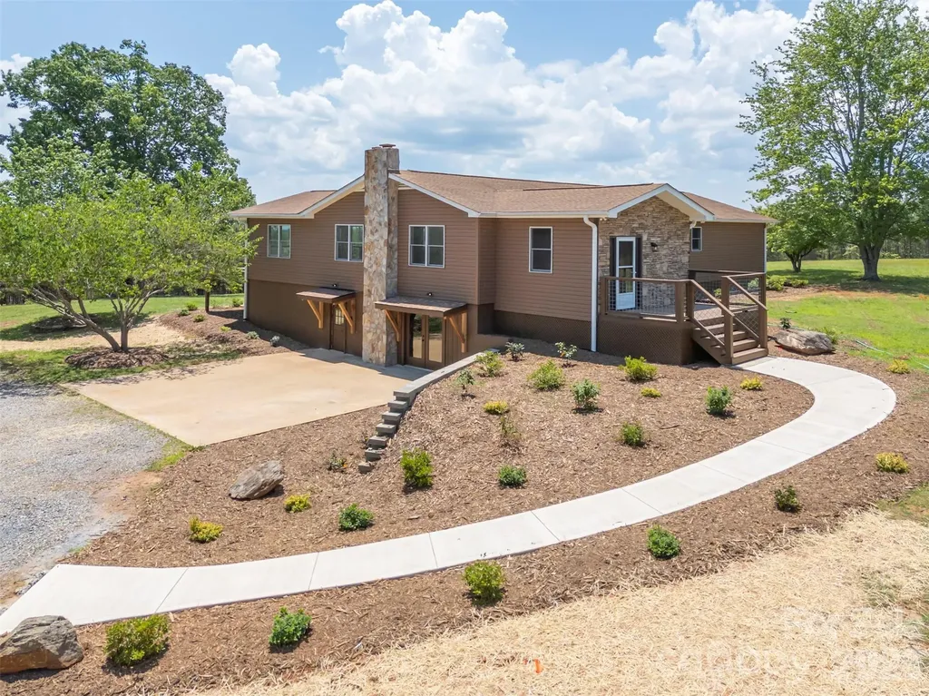 5732 S Nc 9 Highway Tryon NC 28782
