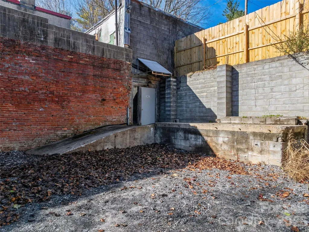 204 Sutton Avenue Black Mountain NC 28711