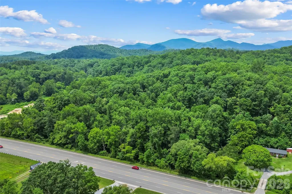 4415 Hwy 221 Highway N Marion NC 28752