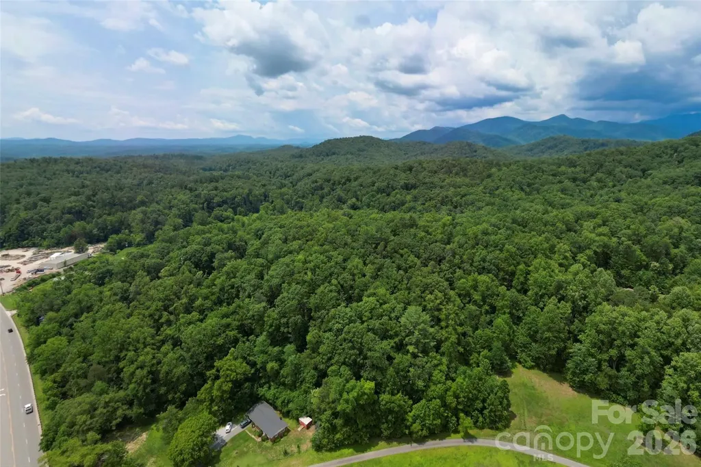4415 Hwy 221 Highway N Marion NC 28752