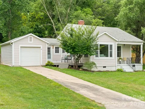25 Nesbitt Street Waynesville NC 28786
