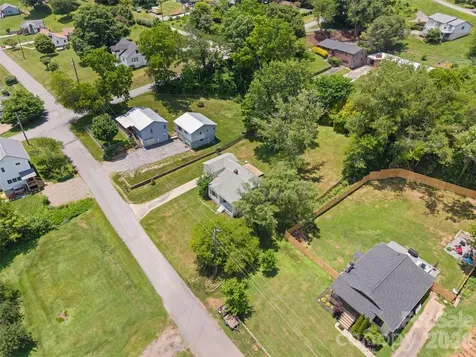 25 Nesbitt Street Waynesville NC 28786