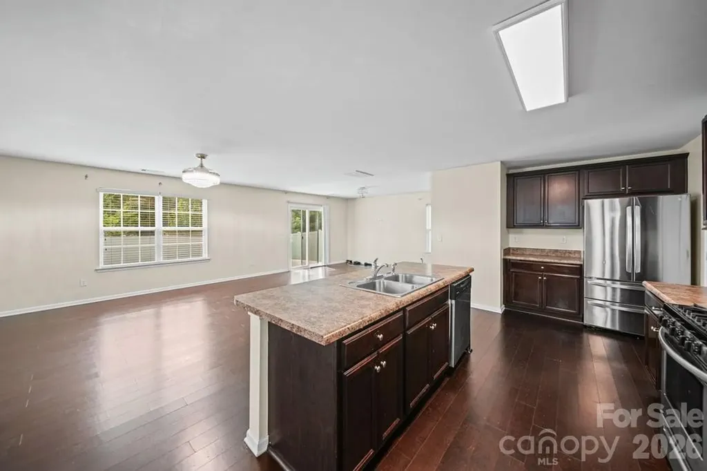 9539 Kendall Drive Charlotte NC 28214