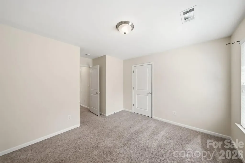 9539 Kendall Drive Charlotte NC 28214