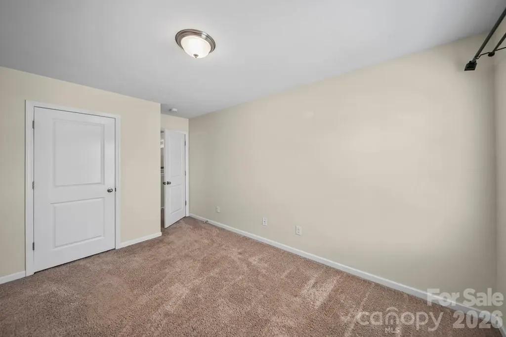9539 Kendall Drive Charlotte NC 28214