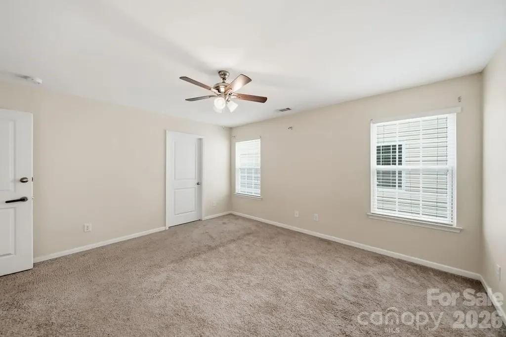 9539 Kendall Drive Charlotte NC 28214