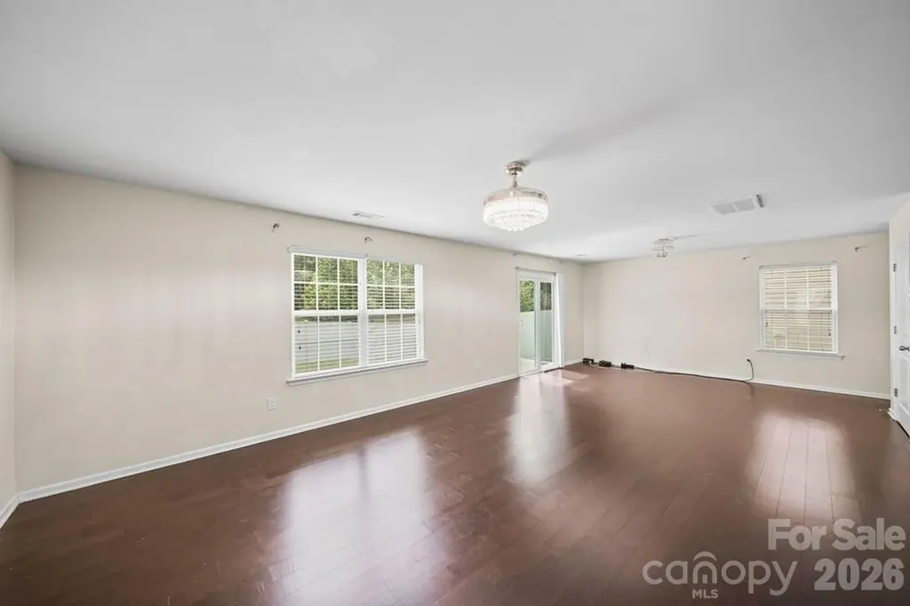 9539 Kendall Drive Charlotte NC 28214