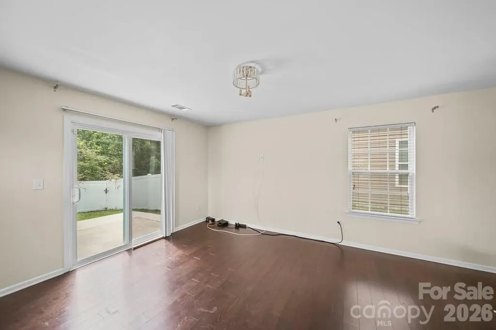 9539 Kendall Drive Charlotte NC 28214