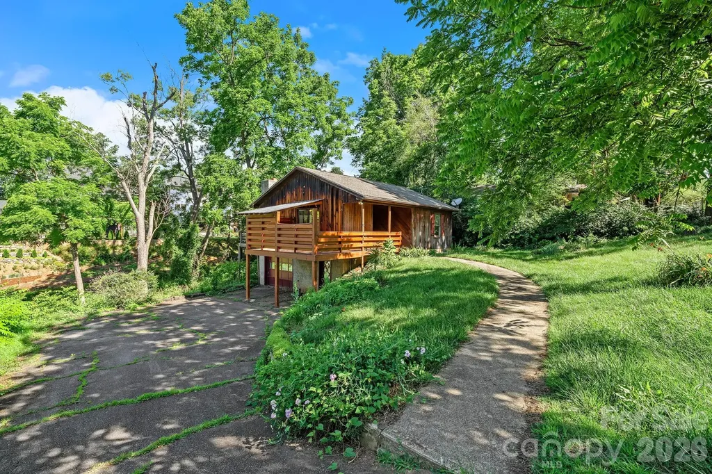 53 Wanoca Avenue Asheville NC 28803