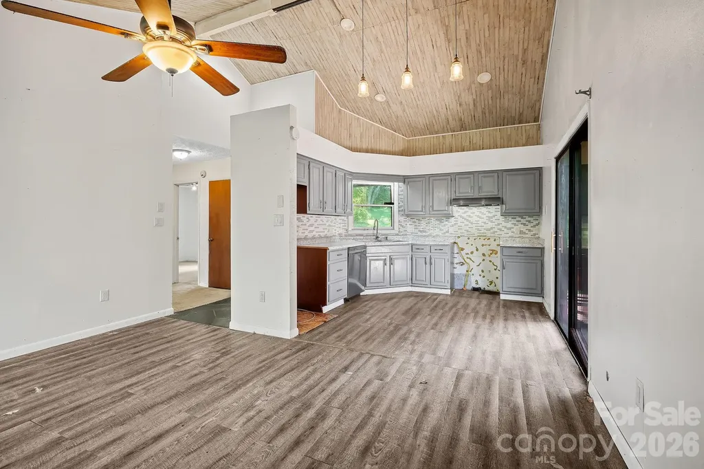 53 Wanoca Avenue Asheville NC 28803