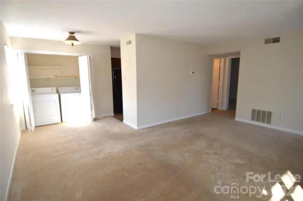 6117-C Heathstone Lane Charlotte NC 28210