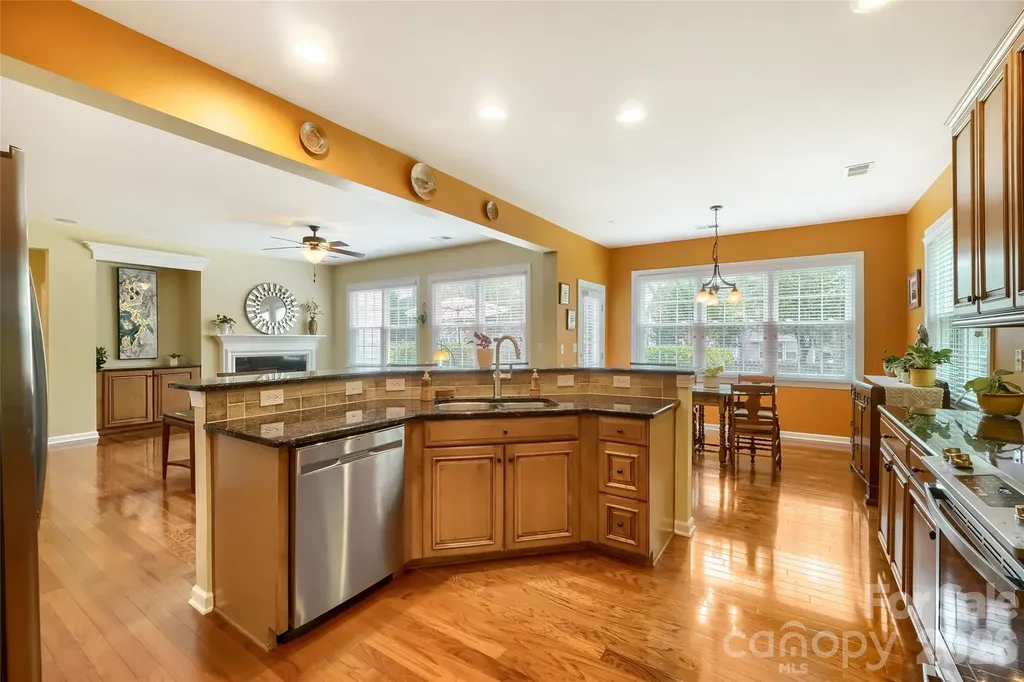 653 Lorain Avenue NW Concord NC 28027