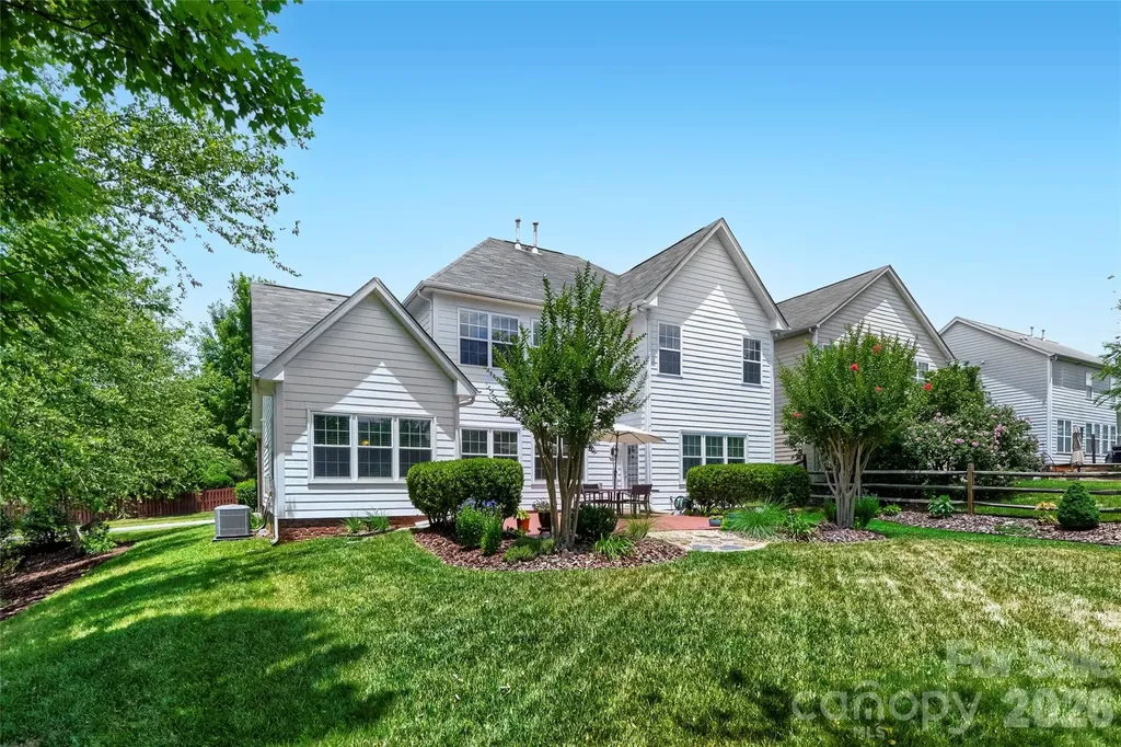 653 Lorain Avenue NW Concord NC 28027
