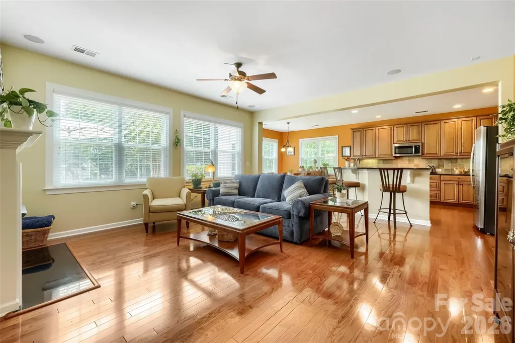 653 Lorain Avenue NW Concord NC 28027