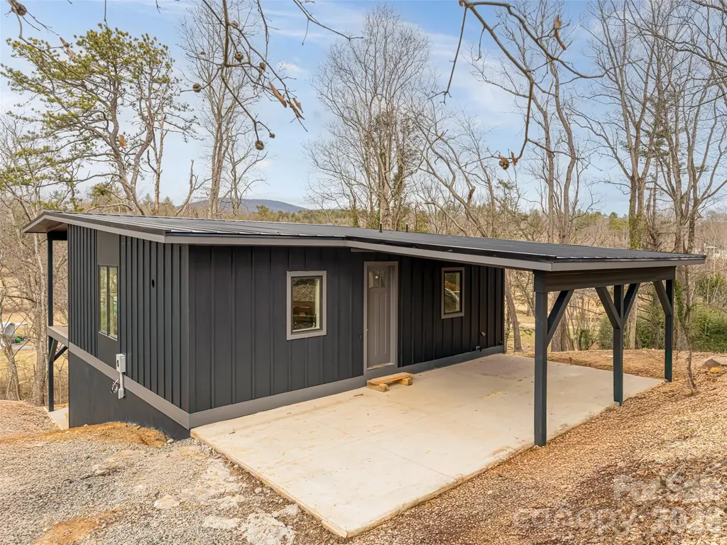 20 Cane Creek Lane Fairview NC 28730