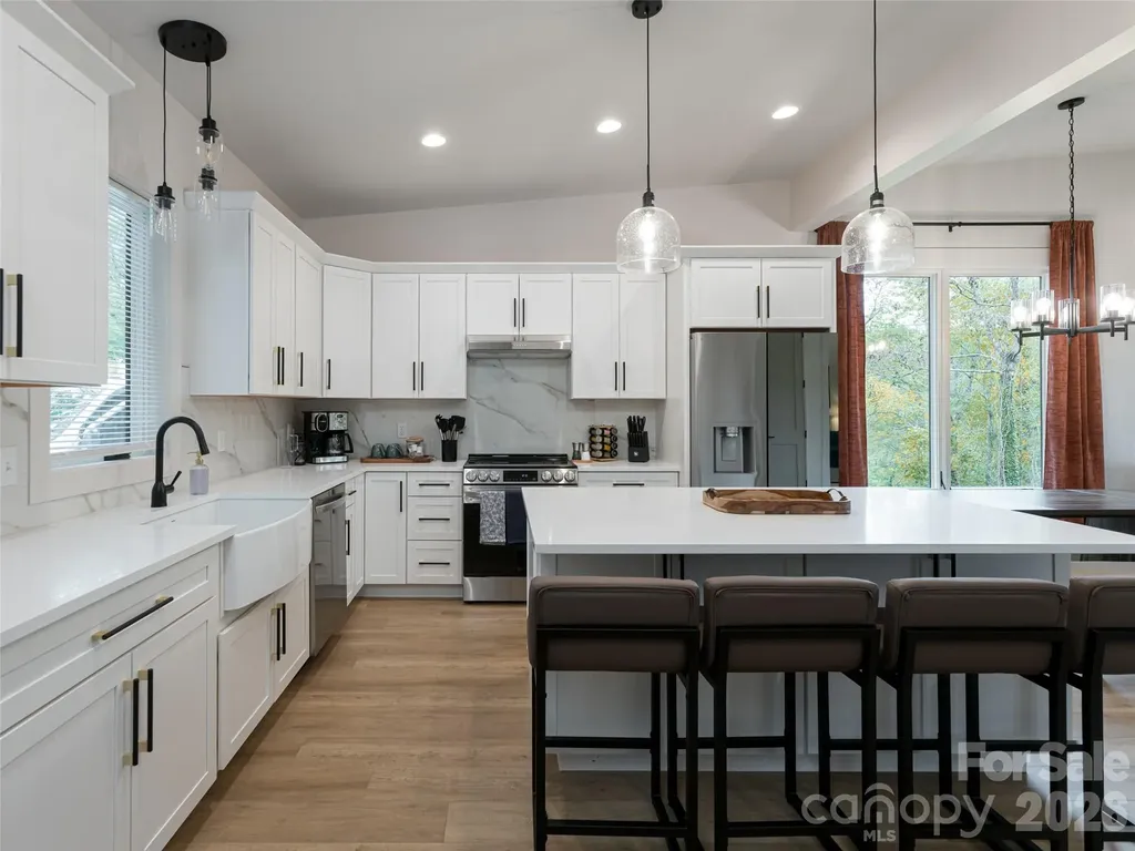 20 Cane Creek Lane Fairview NC 28730