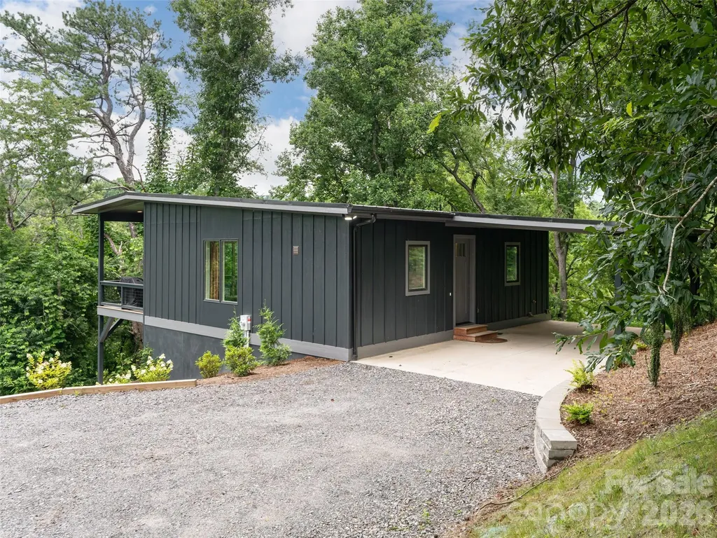 20 Cane Creek Lane Fairview NC 28730